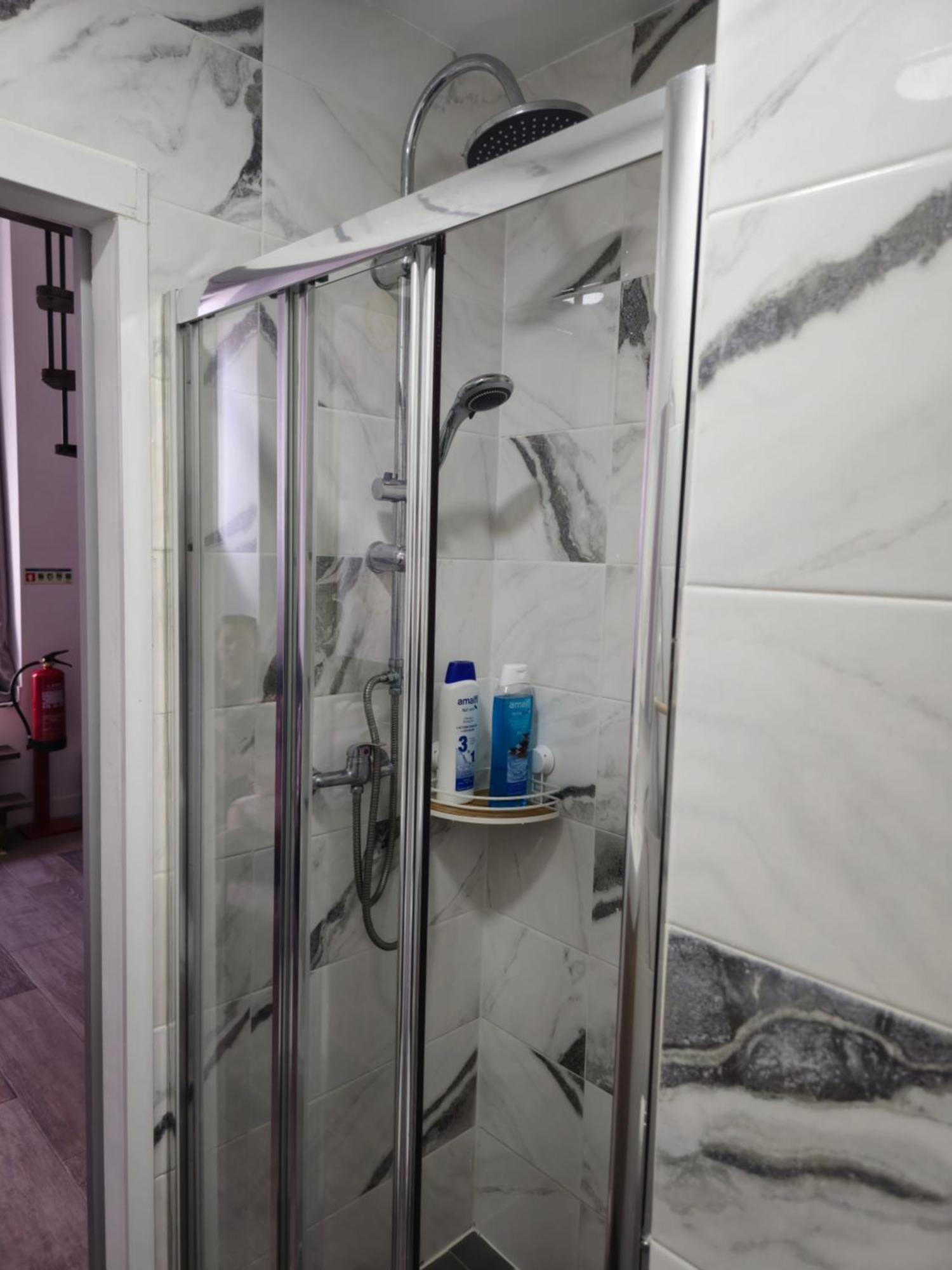 Esther Apartment Cozy Vacay Suite 塞图巴尔 外观 照片